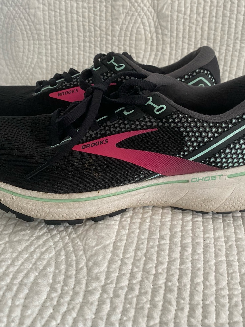 Brooks Women’s Running Shoes - Black with Pink and Mint